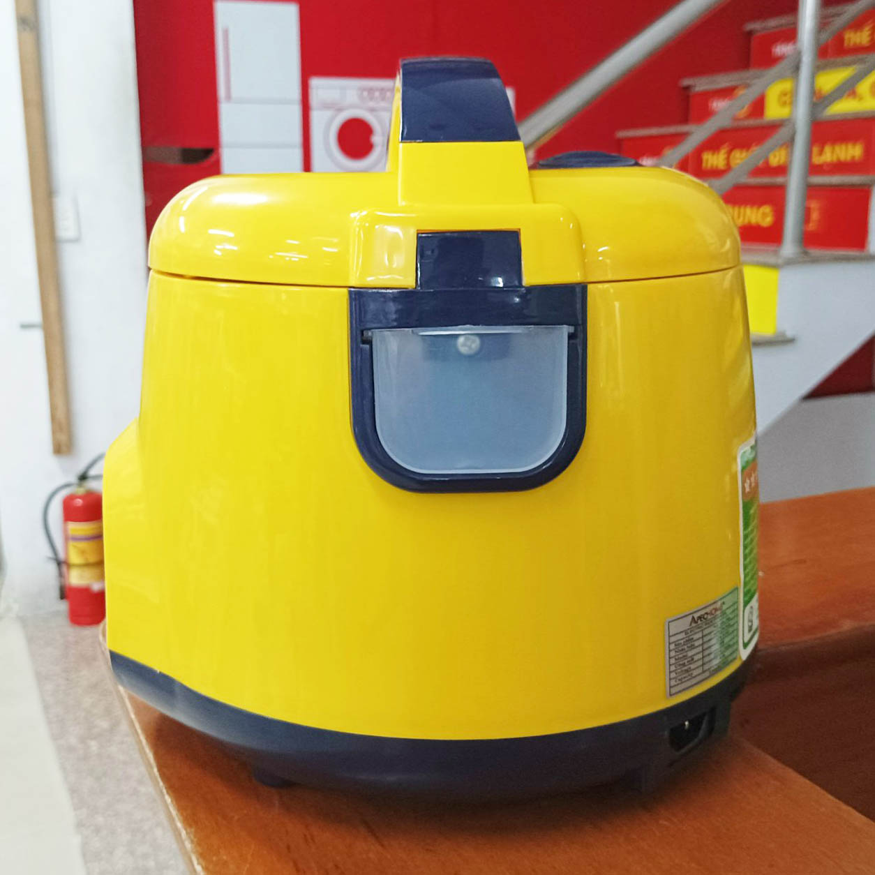 Nồi cơm điện 0.6 lít Apechome APH-RC06Y