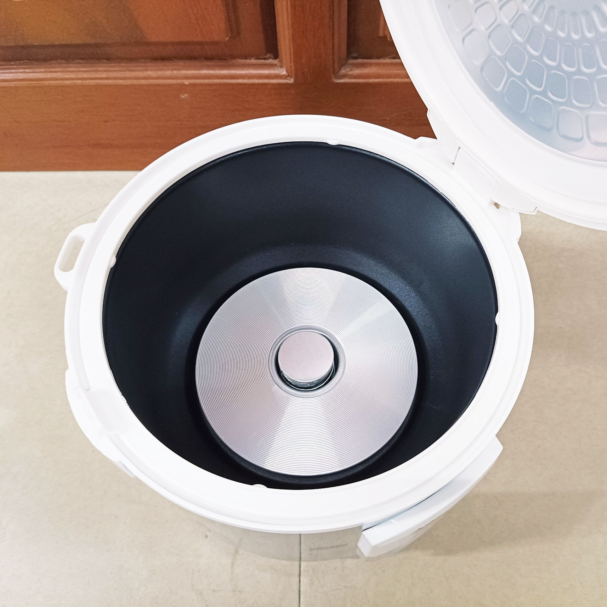 Nồi cơm điện 1.2 lít Apechome APH-RC12Y