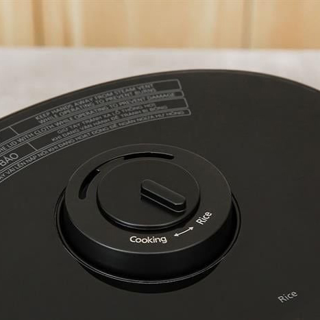 Nồi cơm điện tử Panasonic 1.8 lít SR-DM184KRA