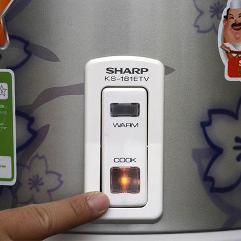 Nồi cơm điện Sharp 1.8 lít KS-N181ETV(SL)