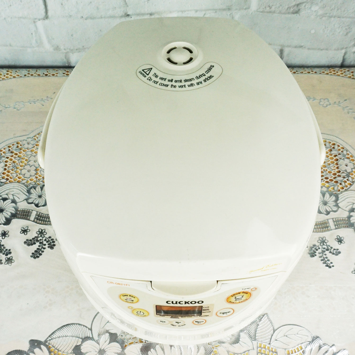 Nồi cơm điện tử Cuckoo 1.5l CR0821FI nhập khẩu Hàn Quốc