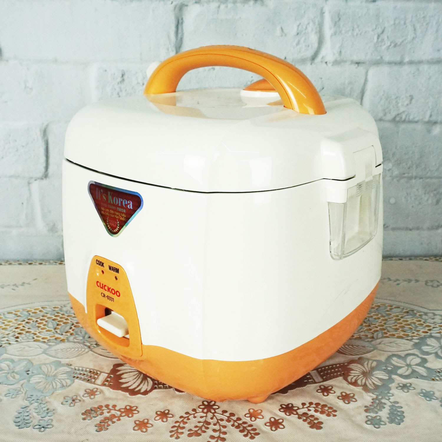 Nồi cơm điện 0.5 lít Cuckoo CR-0331 nhập khẩu Hàn Quốc
