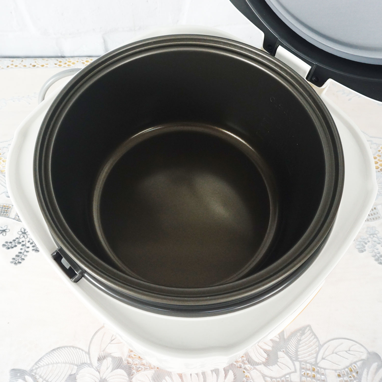 Nồi cơm điện 0.5 lít Cuckoo CR-0331 nhập khẩu Hàn Quốc