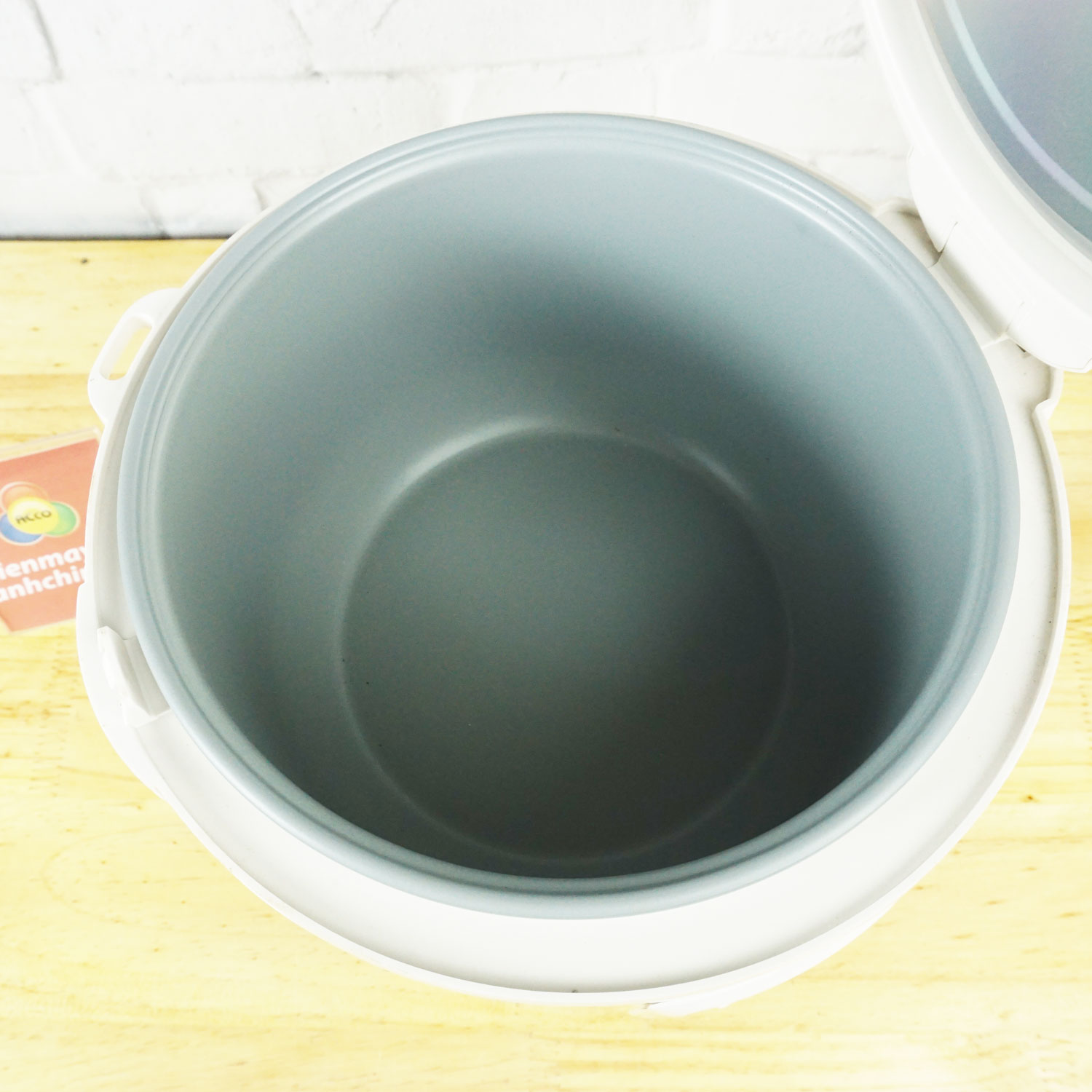 Nồi cơm điện 1.8 lít Sowun SW625