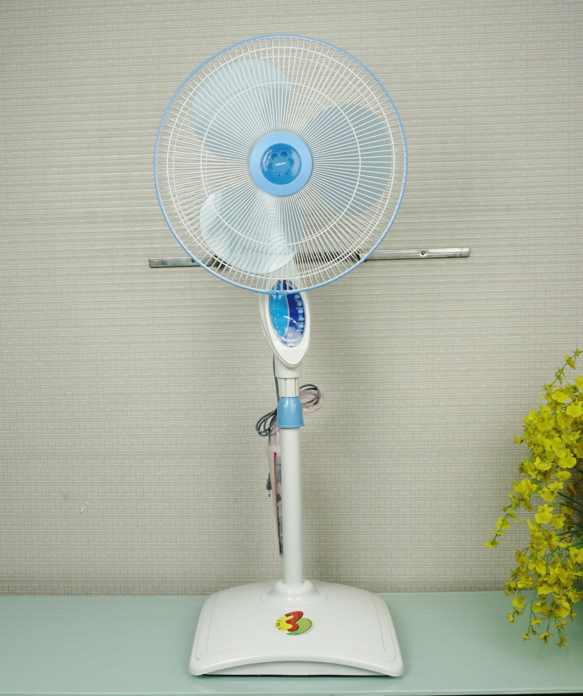 Quạt cây đa chức năng Miyako TJR101