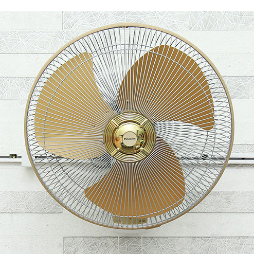 Quạt treo tường Panasonic F409 màu xanh, màu vàng kim