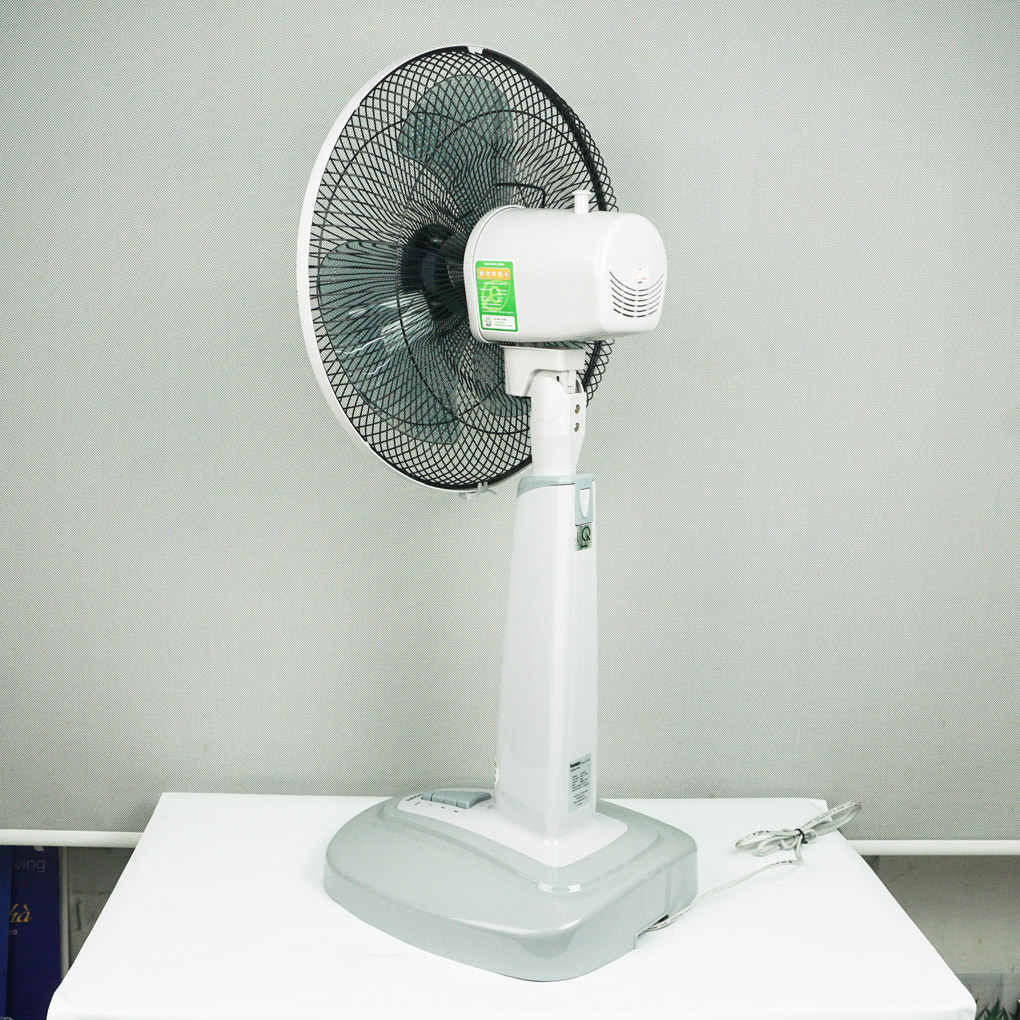 Quạt lửng Benny BF40ST