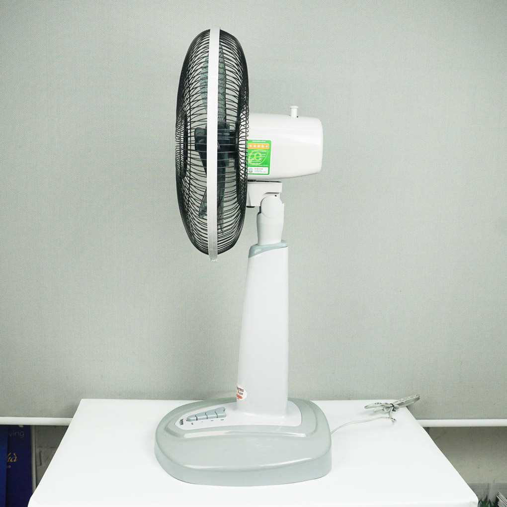 Quạt lửng Benny BF40ST