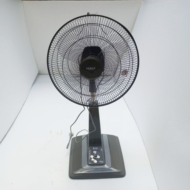 Quạt lửng Hali 40cm BL-1601