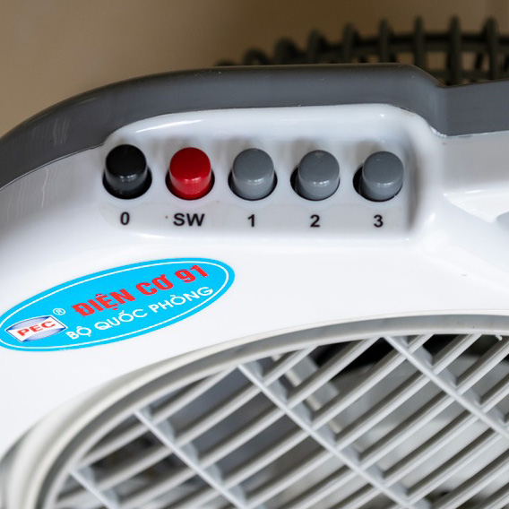 Quạt tản điện cơ 91 QT400A