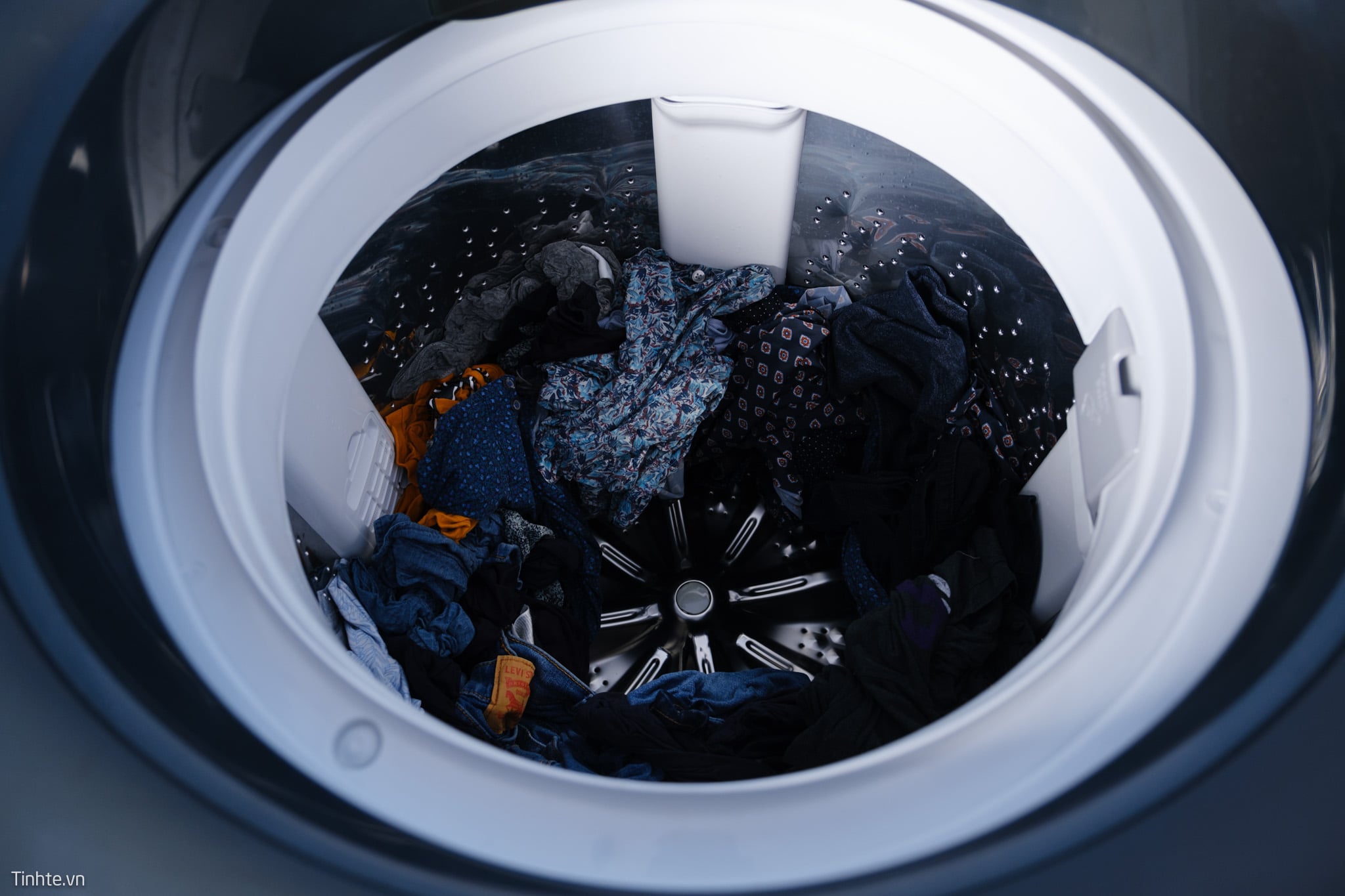 tren_tay_Panasonic NA FD125V1BV_tinhte_17.jpg