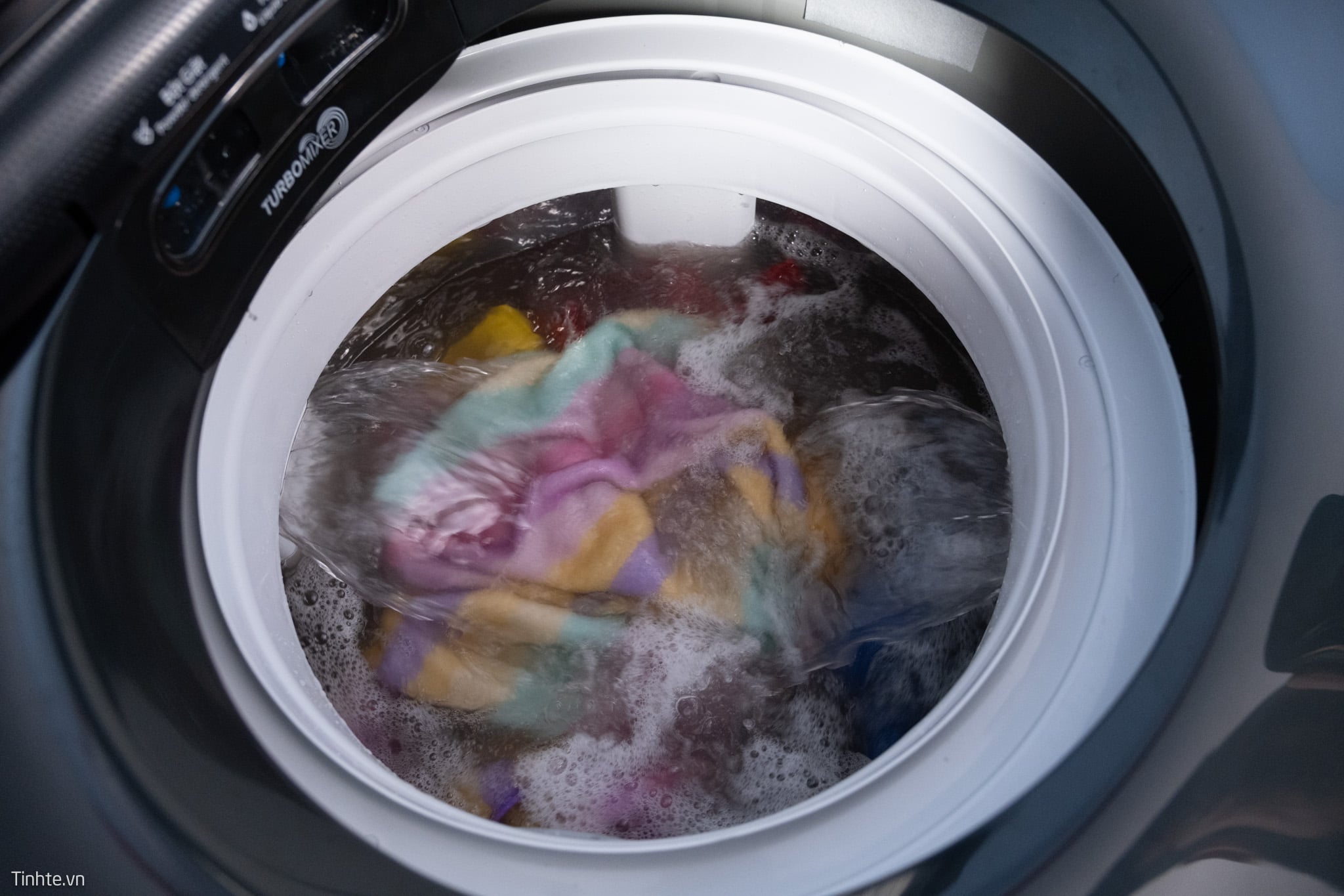 tren_tay_Panasonic NA FD125V1BV_tinhte_38.jpg