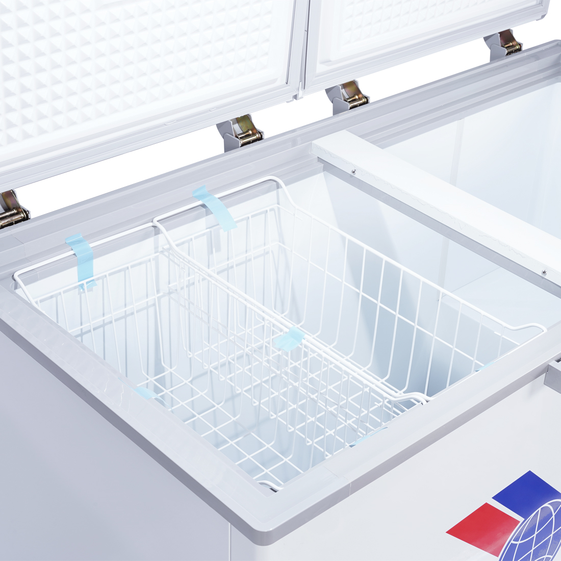 Tủ bảo quản Sanaky 560 lít VH-5699HYK kính cường lực