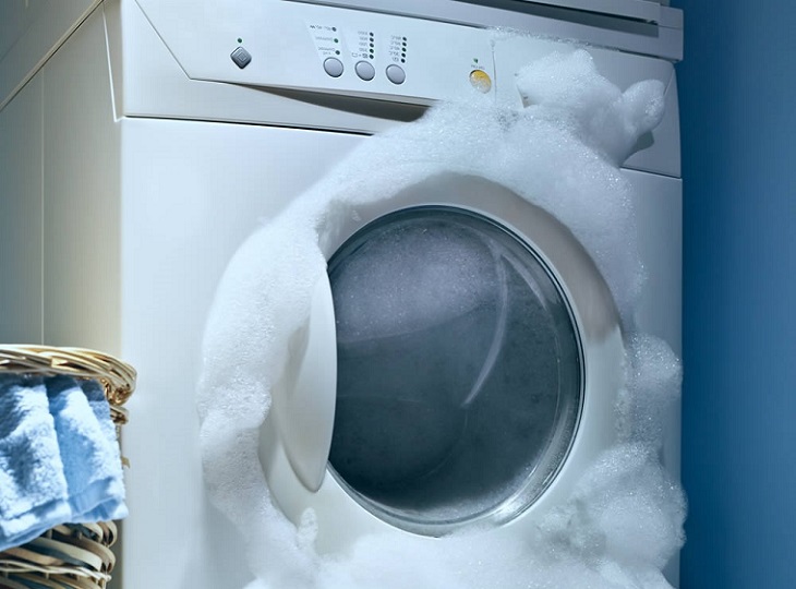 Máy giặt bị trào bọt và cách khắc phục